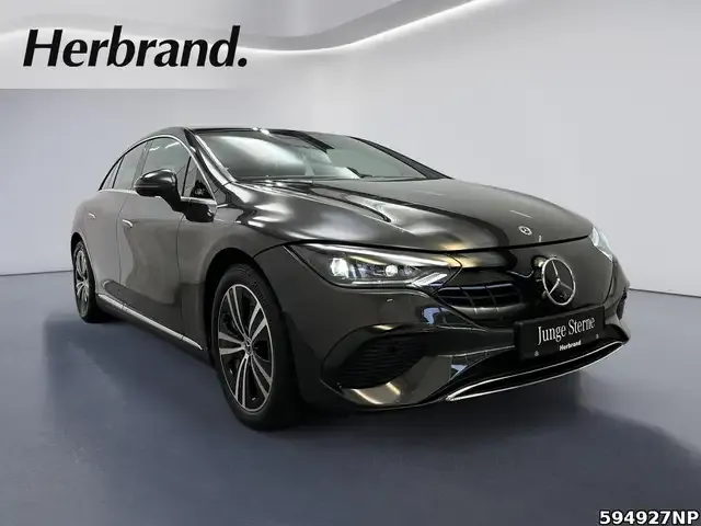 Mercedes-Benz EQE 350