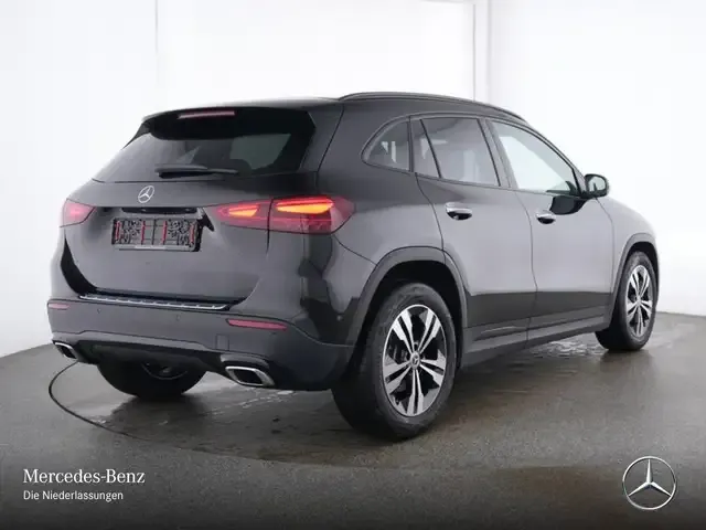 Mercedes-Benz GLA 180