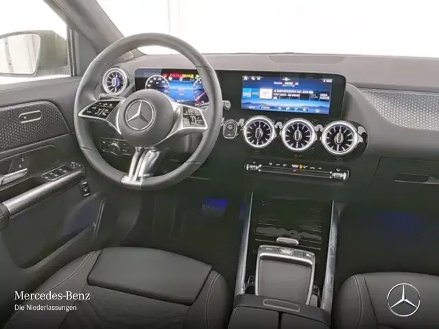 Mercedes-Benz GLA 180