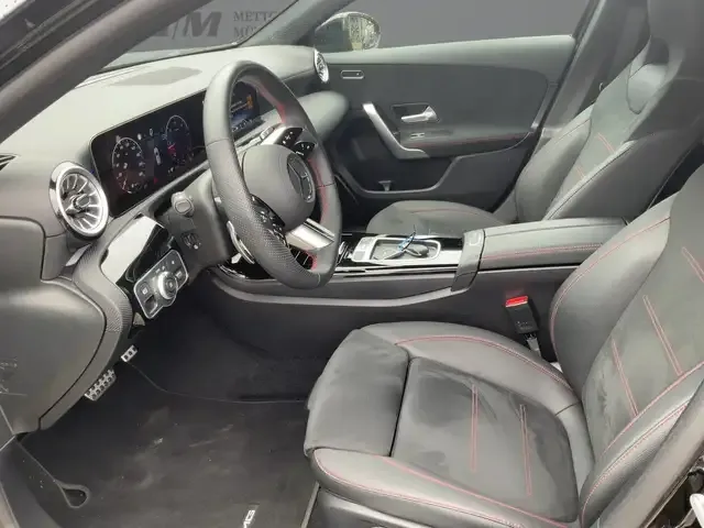 Mercedes-Benz A 220