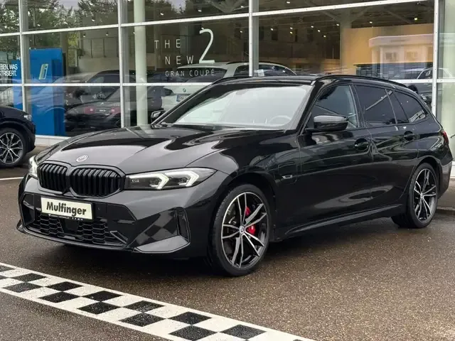 BMW 330