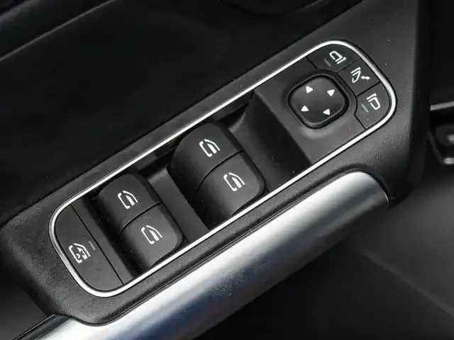Mercedes-Benz EQA 300