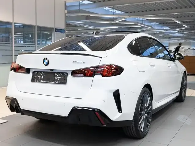 BMW 220