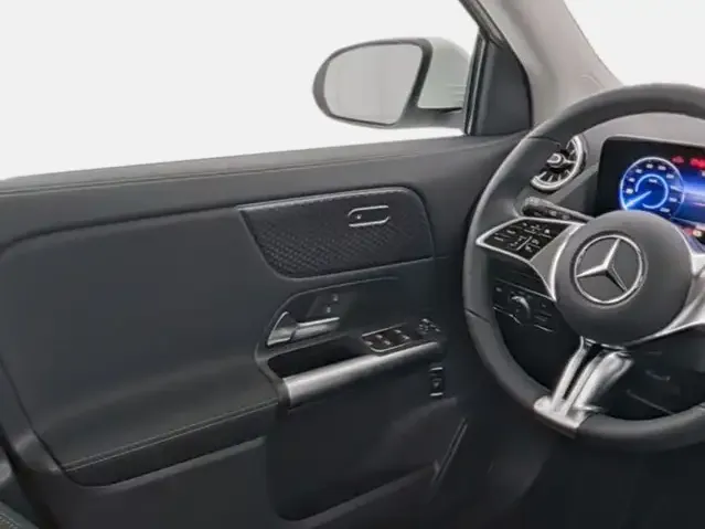 Mercedes-Benz EQA 300