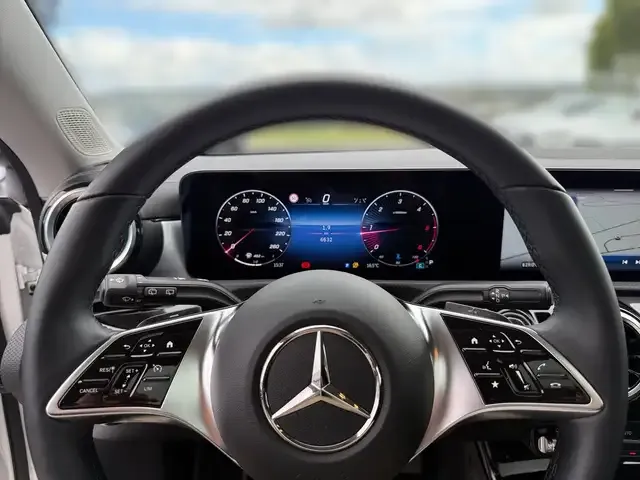 Mercedes-Benz CLA 180