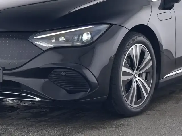 Mercedes-Benz EQE 350