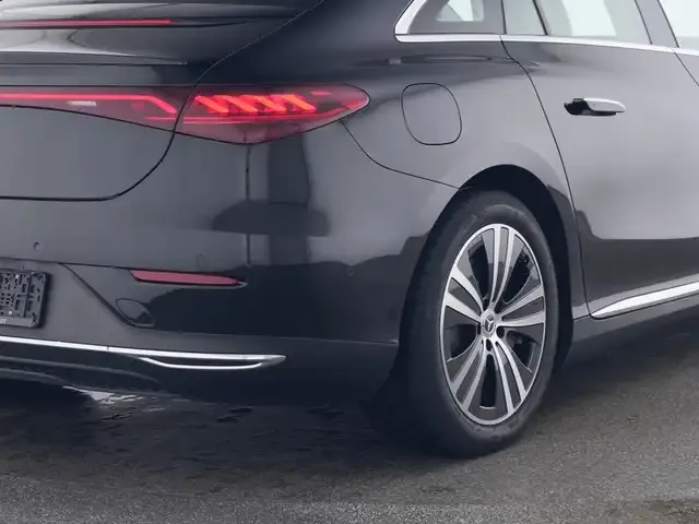 Mercedes-Benz EQE 350
