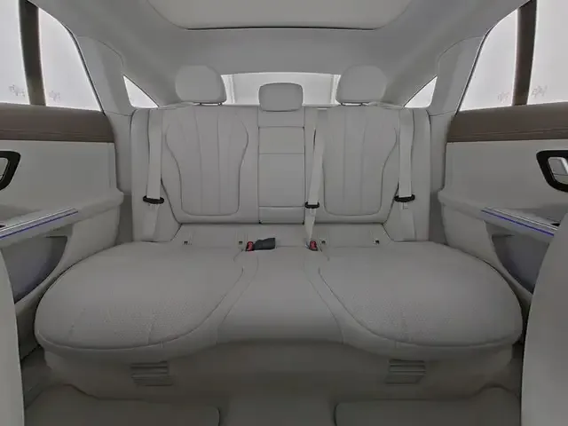 Mercedes-Benz EQE 350