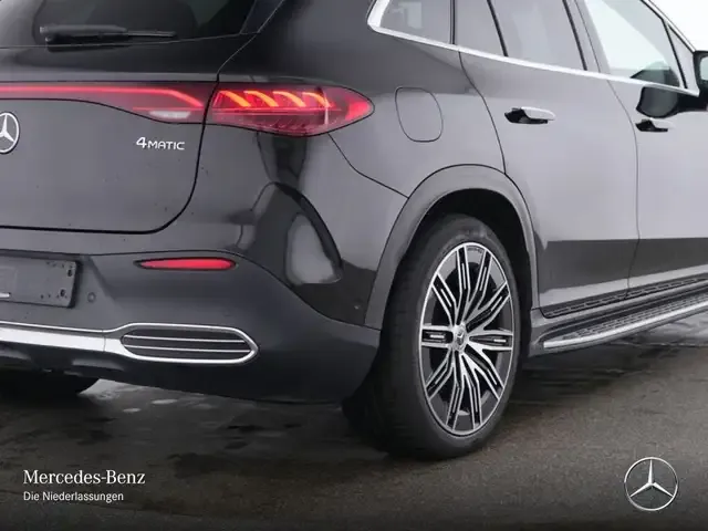 Mercedes-Benz EQE SUV