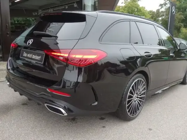 Mercedes-Benz C 180