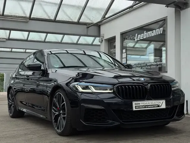 BMW M550