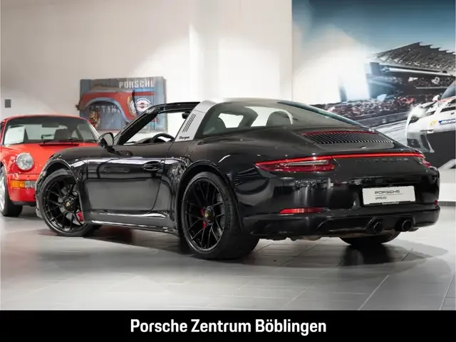 Porsche 991
