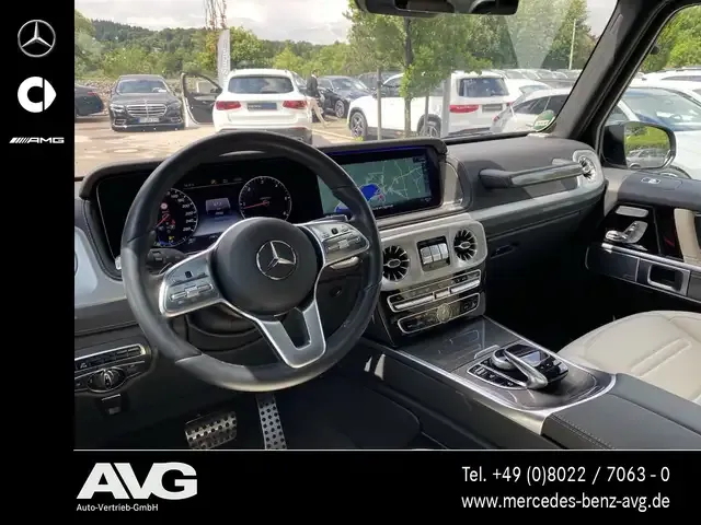 Mercedes-Benz G 400