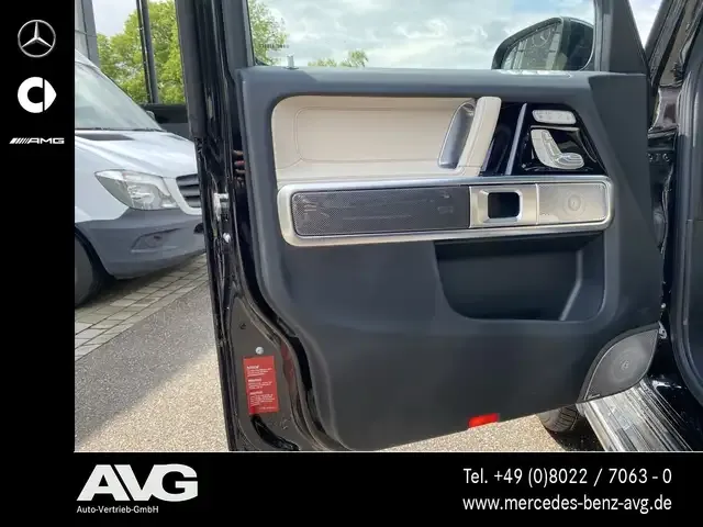 Mercedes-Benz G 400