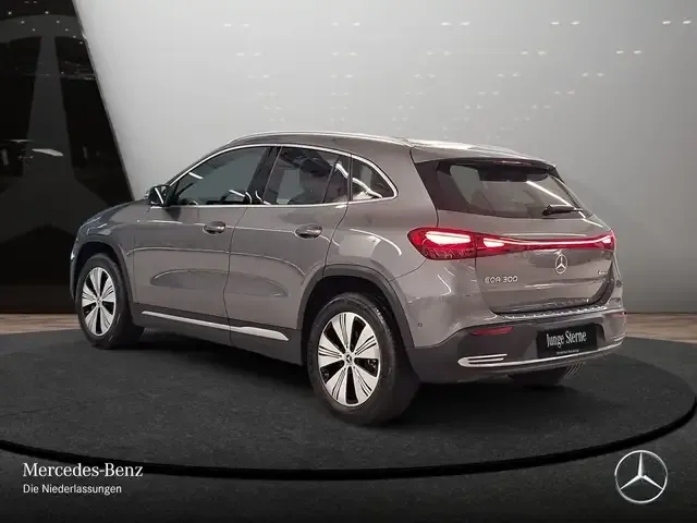 Mercedes-Benz EQA 300