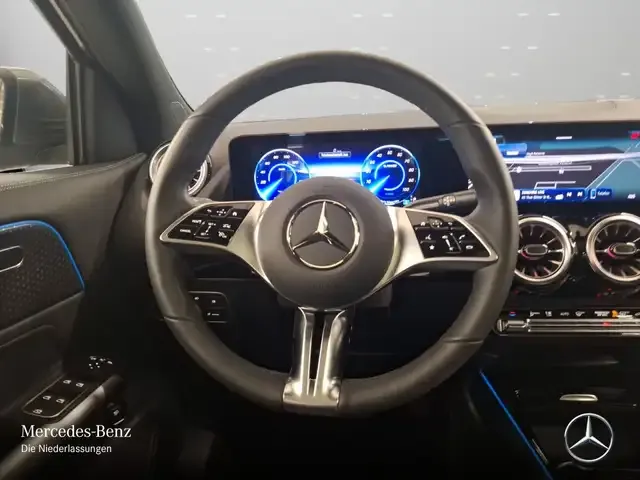 Mercedes-Benz EQA 300