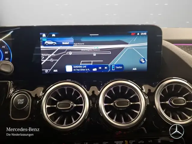 Mercedes-Benz EQA 300