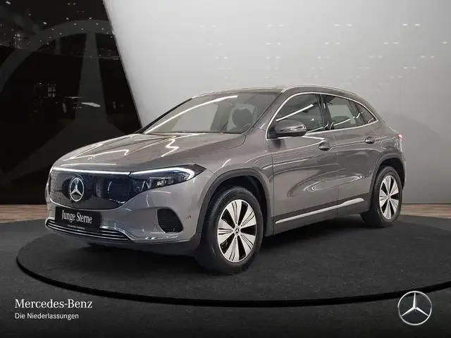 Mercedes-Benz EQA 300