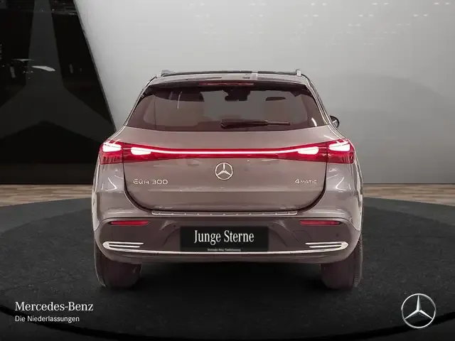 Mercedes-Benz EQA 300