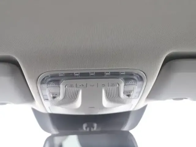 Mercedes-Benz V 220