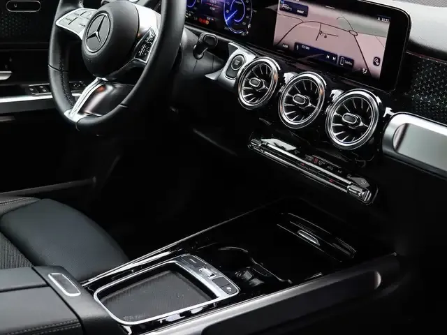 Mercedes-Benz EQB 300