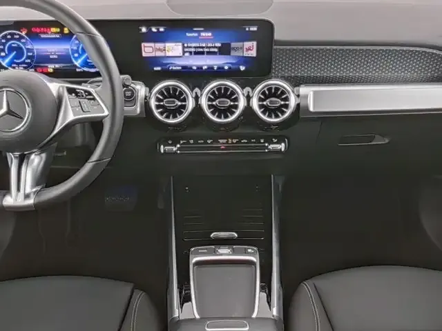 Mercedes-Benz EQB 300