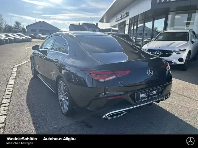 Mercedes-Benz CLA 220