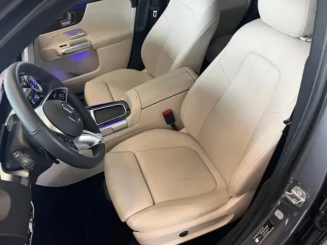 Mercedes-Benz EQB 300