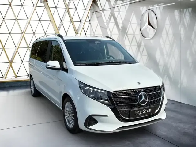 Mercedes-Benz V 220