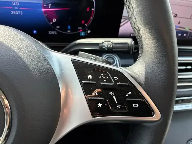Mercedes-Benz V 220