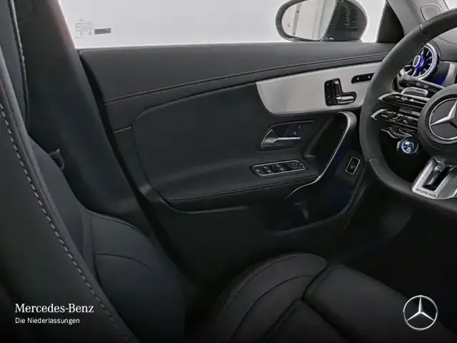 Mercedes-Benz CLA 45 AMG