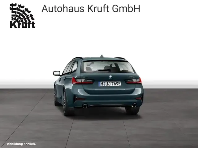 BMW 330