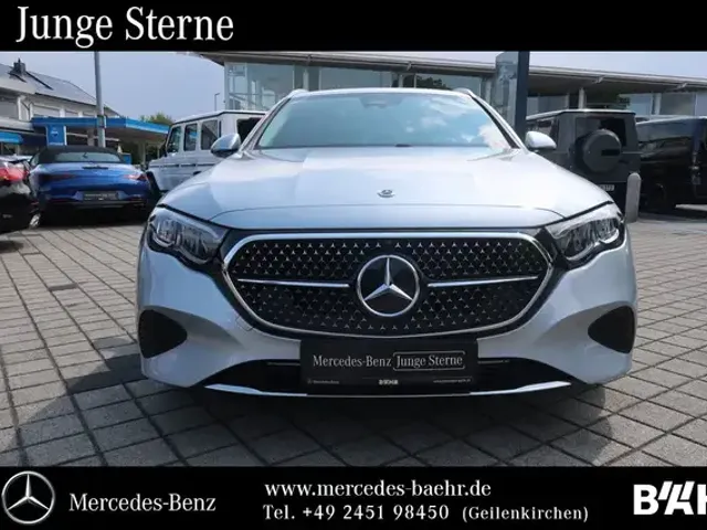 Mercedes-Benz E 220