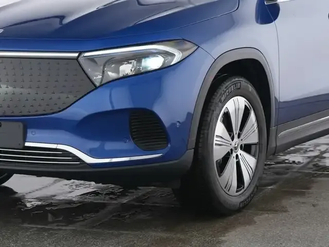Mercedes-Benz EQA 300