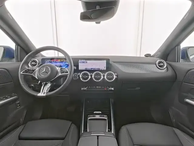 Mercedes-Benz EQA 300