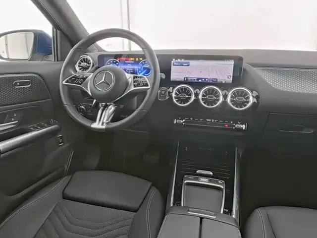 Mercedes-Benz EQA 300