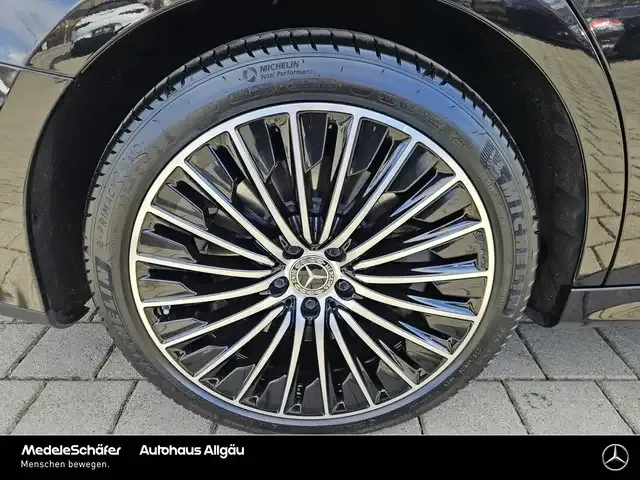 Mercedes-Benz E 400