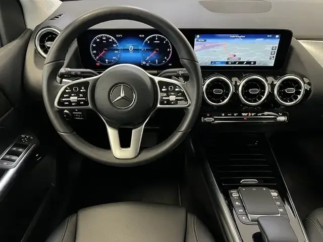 Mercedes-Benz B 180