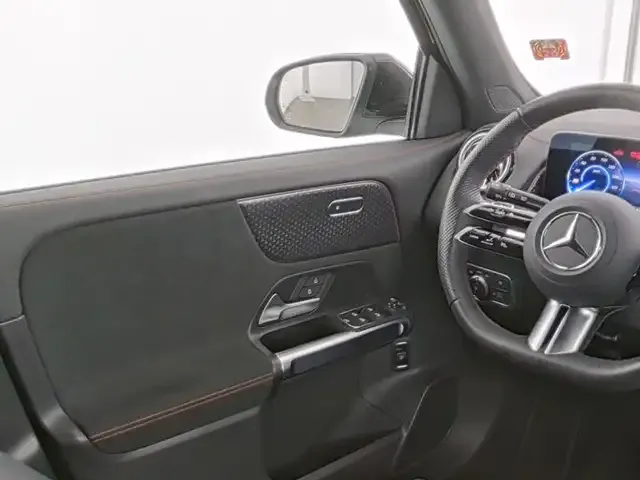 Mercedes-Benz EQB 350