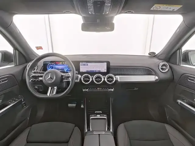 Mercedes-Benz EQB 350