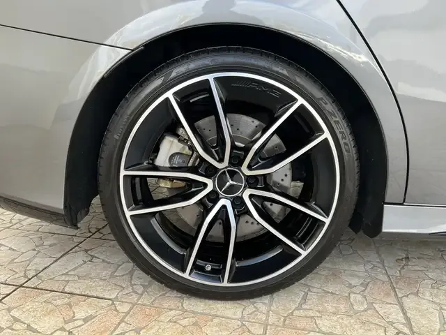 Mercedes-Benz A 35 AMG