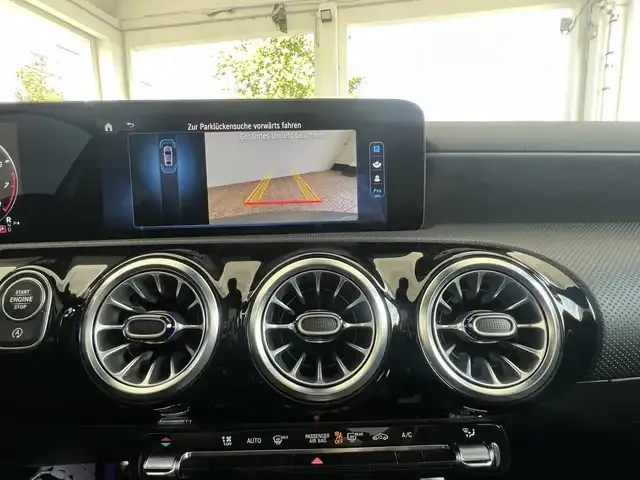 Mercedes-Benz A 35 AMG