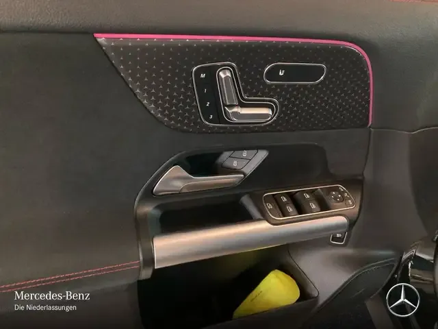 Mercedes-Benz EQA 300