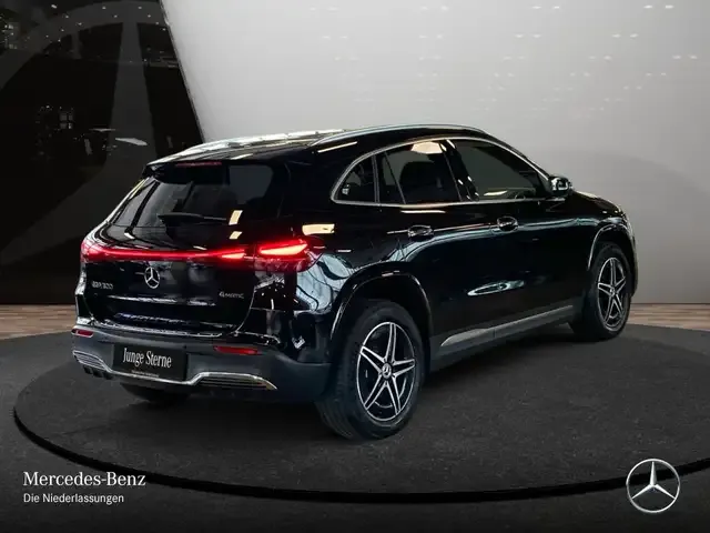 Mercedes-Benz EQA 300