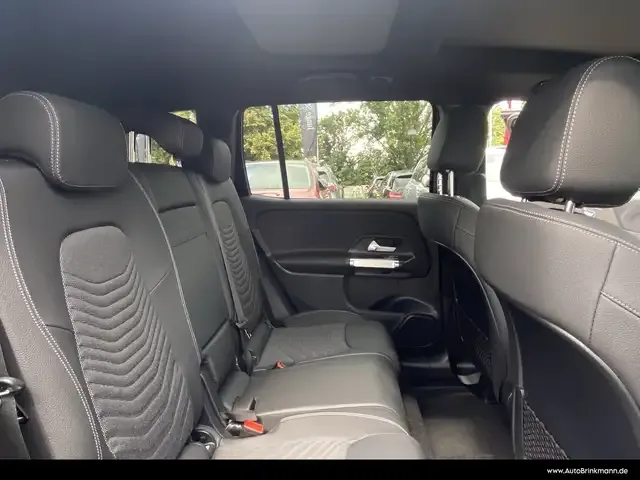 Mercedes-Benz GLB 200