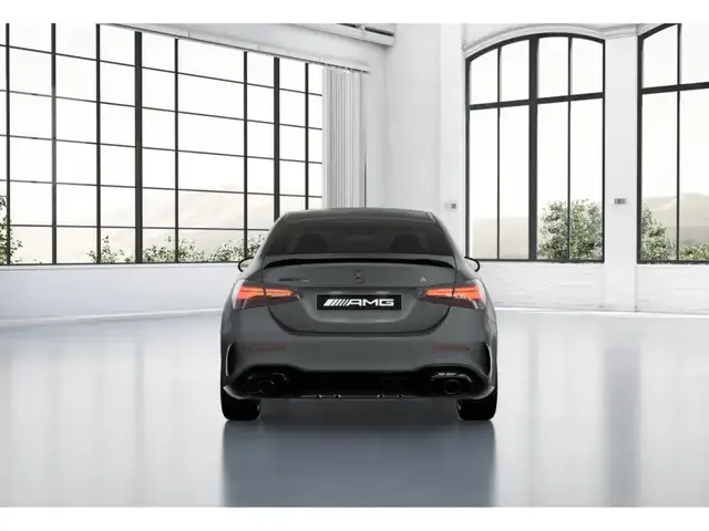 Mercedes-Benz A 35 AMG