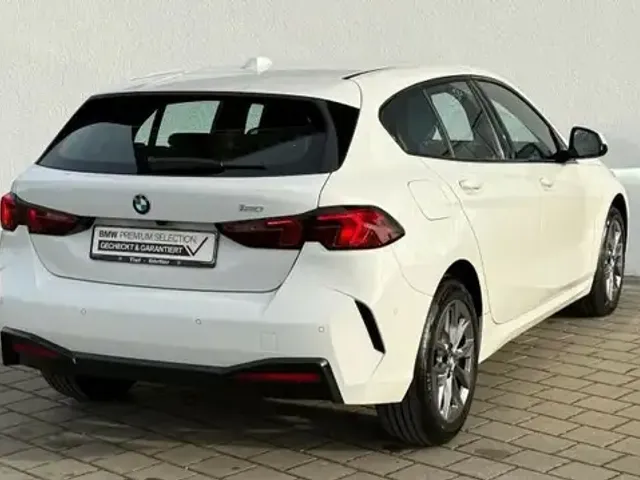 BMW 120