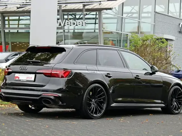 Audi RS4