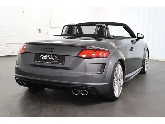 Audi TTS