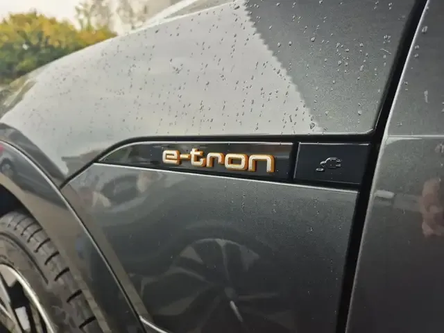 Audi e-tron